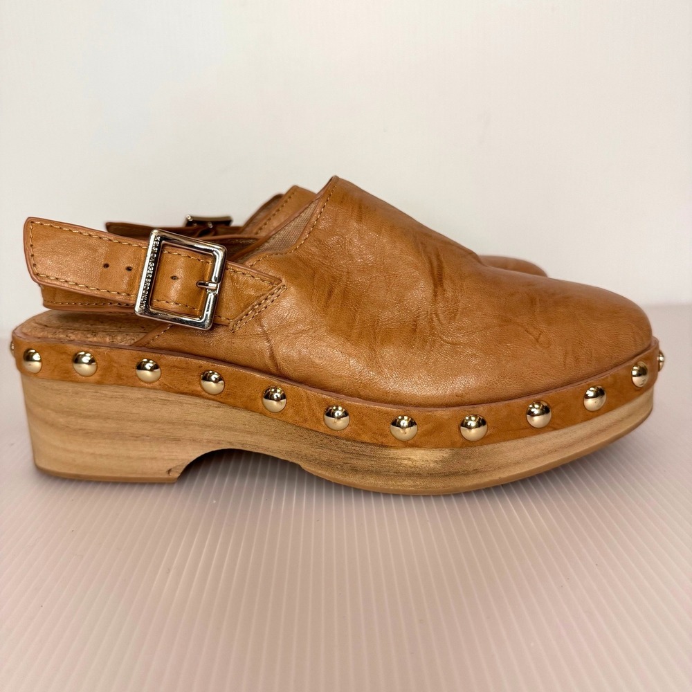 Kelsi Dagger Brooklyn Studded Clogs Size 7.5 Leather Wood Boho Cottage Minimal